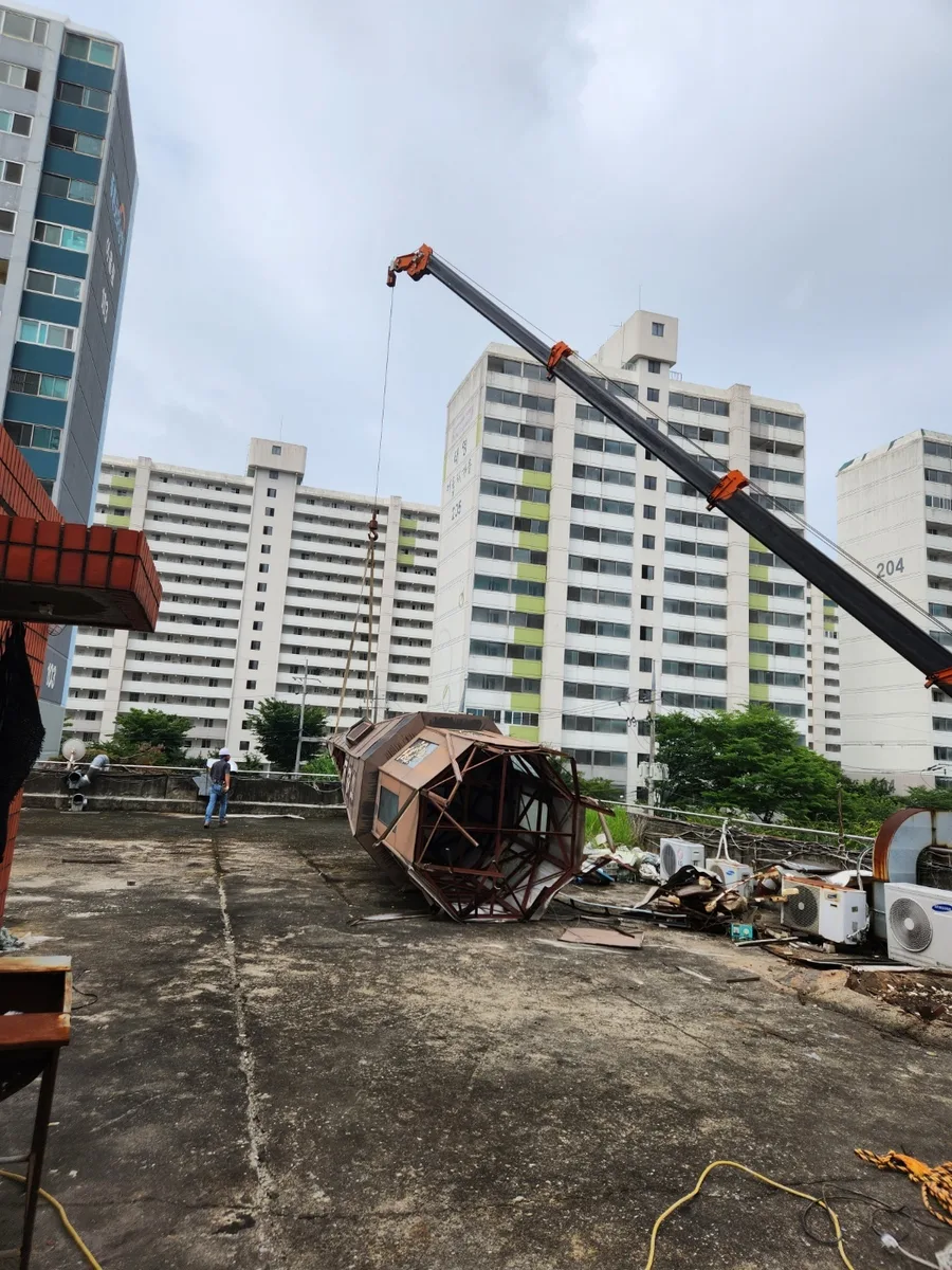 고양시 교회 종탑 철거 시공 사진 8