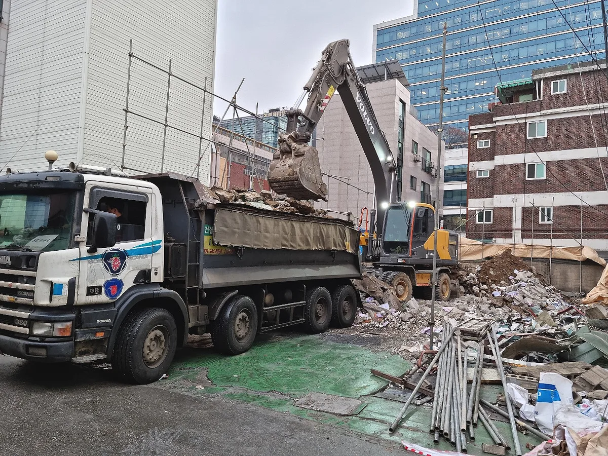 공업사 전체 철거 시공 사진 2